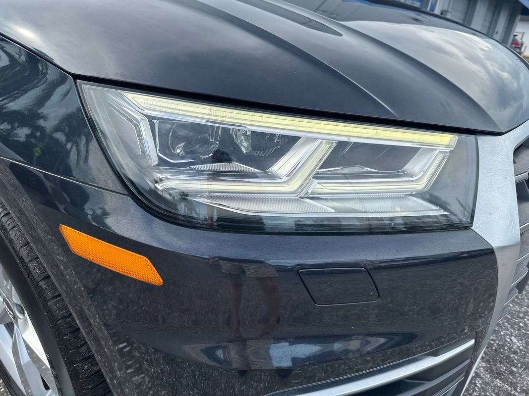 Used 2018 Audi Q5 2.0T Premium Plus w/ Premium Plus Package AWD/4WD image 11