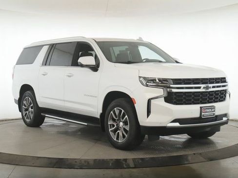 Used 2024 Chevrolet Suburban LS w/ Driver Alert Package image 2