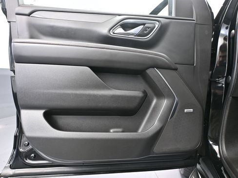 Used 2023 Chevrolet Suburban RST AWD/4WD image 14