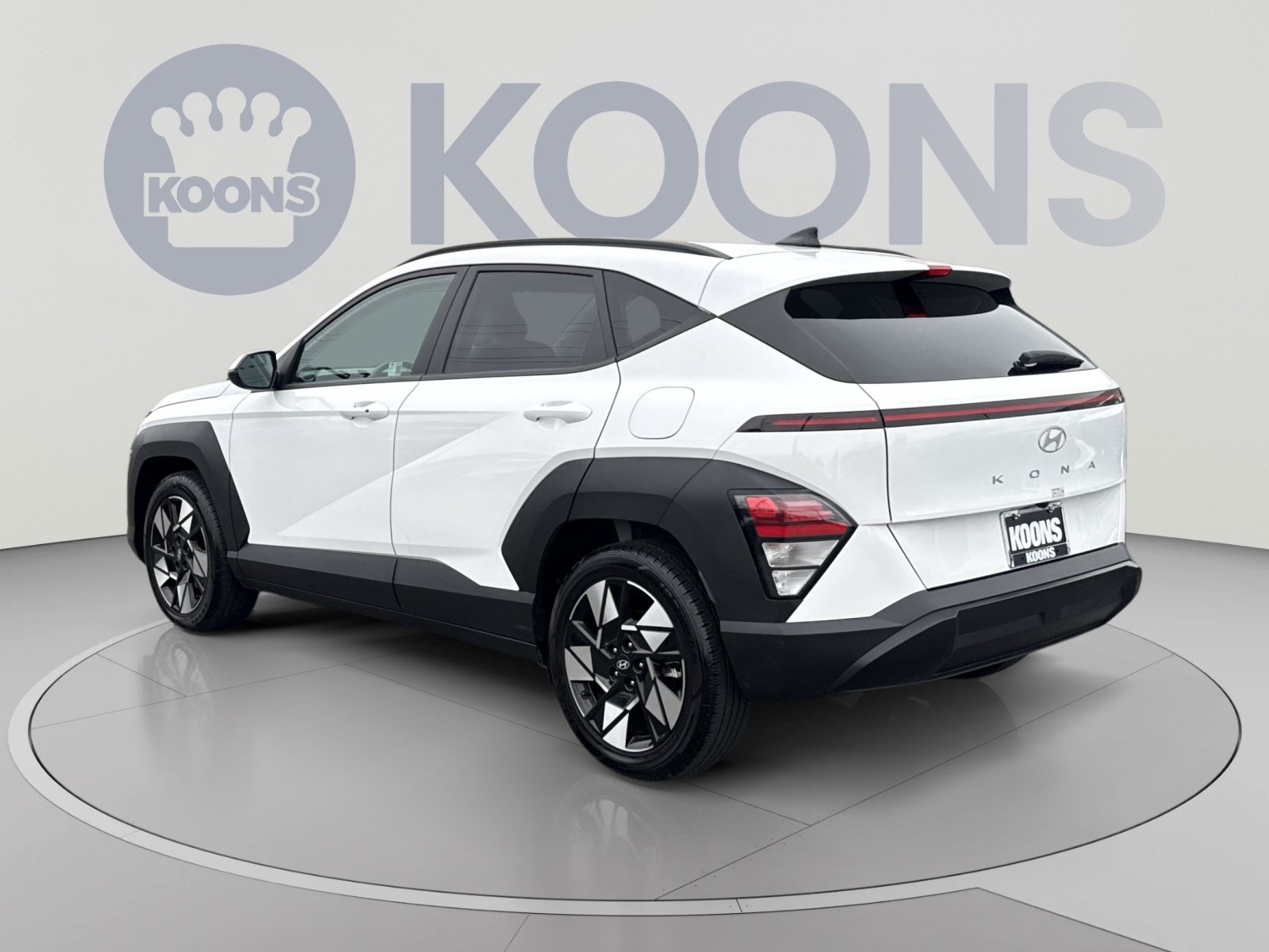 Certified 2025 Hyundai Kona SEL FWD image 4
