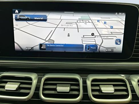 Certified 2024 Mercedes-Benz GLS 580 4MATIC image 22