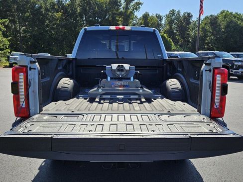 Used 2025 Ford F250 Lariat w/ Lariat Ultimate Package image 11