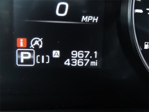 Certified 2025 Subaru Crosstrek 2.5i Limited w/ Popular Package #3A image 25