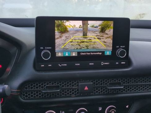 Used 2024 Honda HR-V Sport image 8