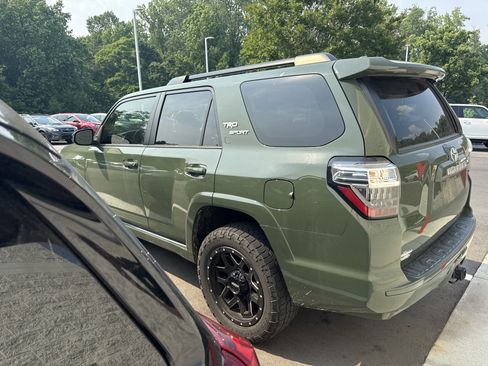 Used 2022 Toyota 4Runner TRD Sport RWD image 11