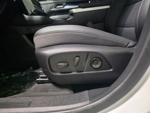 Used 2026 GMC Terrain Elevation w/ Elevation Premium Package FWD image 14