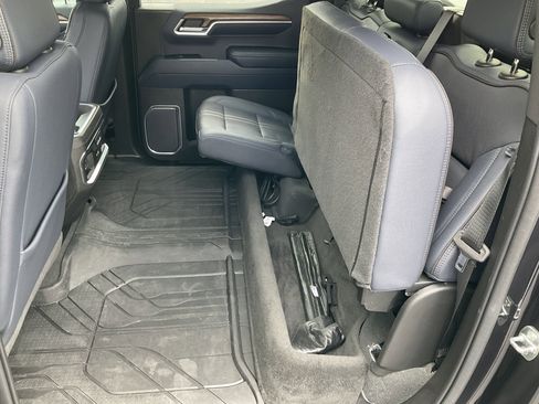 Used 2022 Chevrolet Silverado 1500 High Country w/ High Country Premium Package AWD/4WD image 42