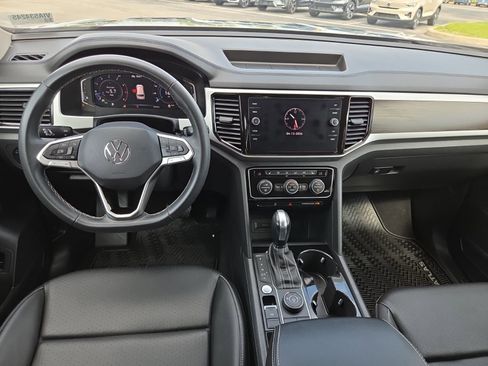Used 2023 Volkswagen Atlas SE AWD/4WD image 24