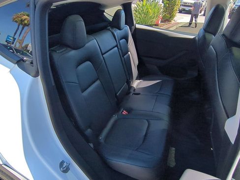 Used 2023 Tesla Model Y Long Range AWD/4WD image 26