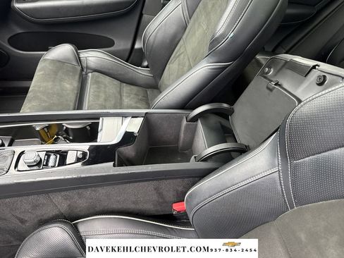 Used 2019 Volvo XC60 T6 R-Design AWD/4WD image 14
