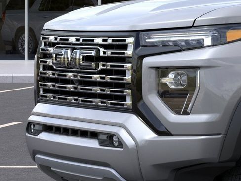 New 2026 GMC Canyon Denali w/ LPO, Black Badging Package AWD/4WD image 14