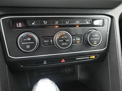 Used 2021 Volkswagen Atlas SE w/ Towing Package image 20