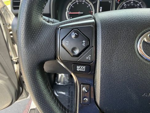 Used 2021 Toyota 4Runner TRD Off-Road Premium w/ Moonroof Package AWD/4WD image 15