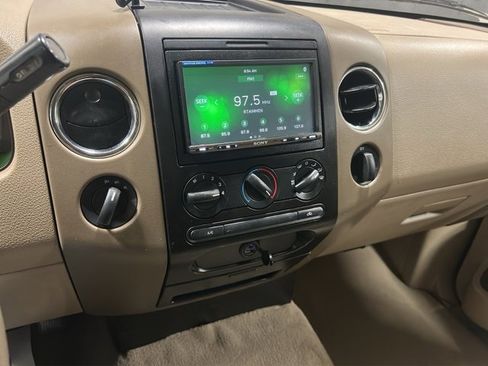 Used 2007 Ford F150 XLT image 15