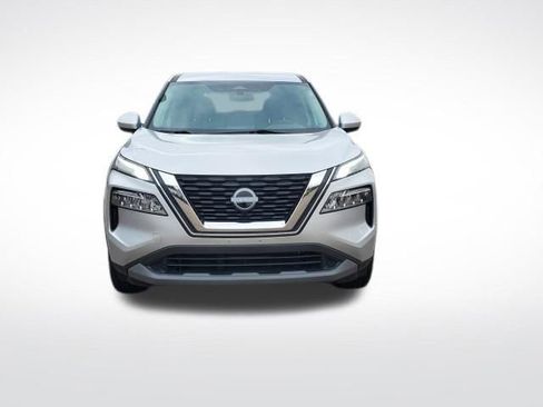 Used 2023 Nissan Rogue SV image 9