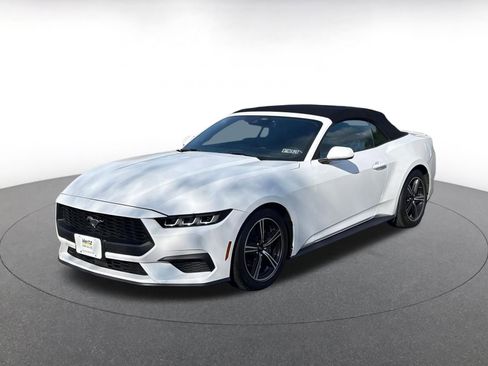 Used 2024 Ford Mustang Premium image 7