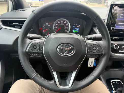 Used 2021 Toyota Corolla SE FWD image 11