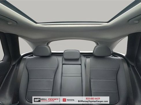 Used 2023 Mercedes-Benz GLC 300 4MATIC image 18