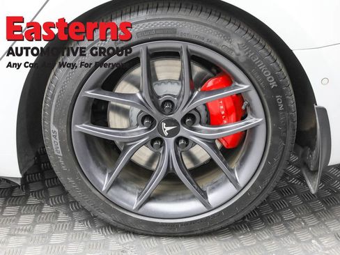 Used 2019 Tesla Model 3 Performance image 8