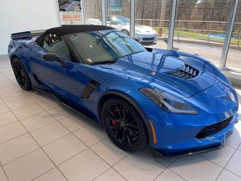 Used 2015 Chevrolet Corvette Z06 w/ 3LZ Preferred Equipment Group image 1