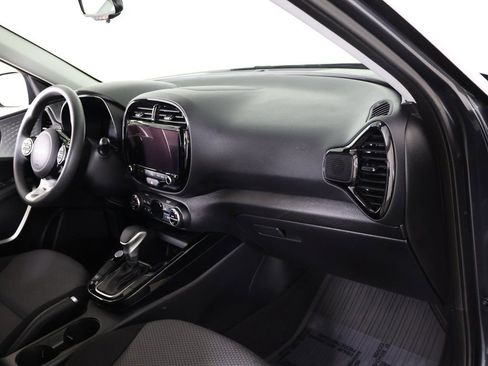 Used 2025 Kia Soul S image 26
