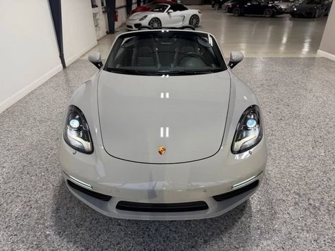 Used 2019 Porsche 718 Boxster RWD image 13