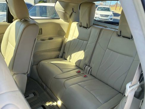 Used 2014 INFINITI QX60 3.5 Sport Utility 4D w/ Premium Plus Package image 17