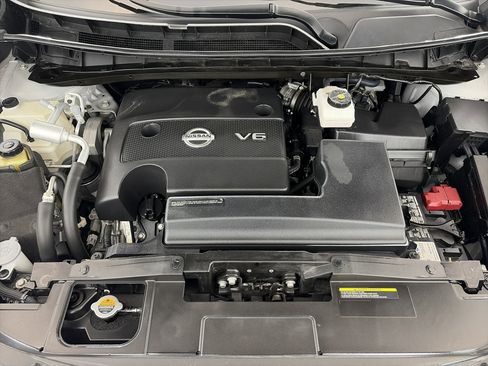 Used 2023 Nissan Murano SL w/ Cargo Package image 11