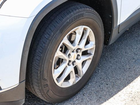 Used 2020 Chevrolet Traverse LT FWD image 4