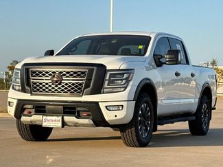 Used 2023 Nissan Titan PRO-4X w/ Pro-4x Convenience Package AWD/4WD video 3