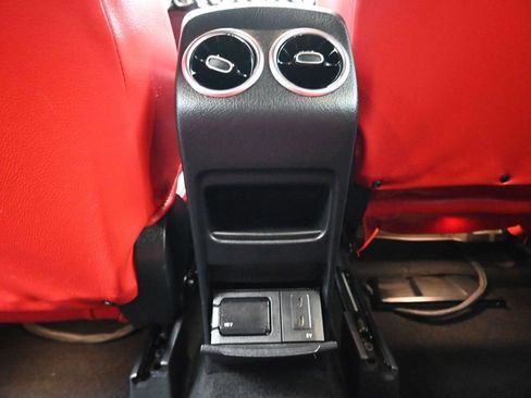 Used 2021 Mercedes-Benz GLA 250 image 35