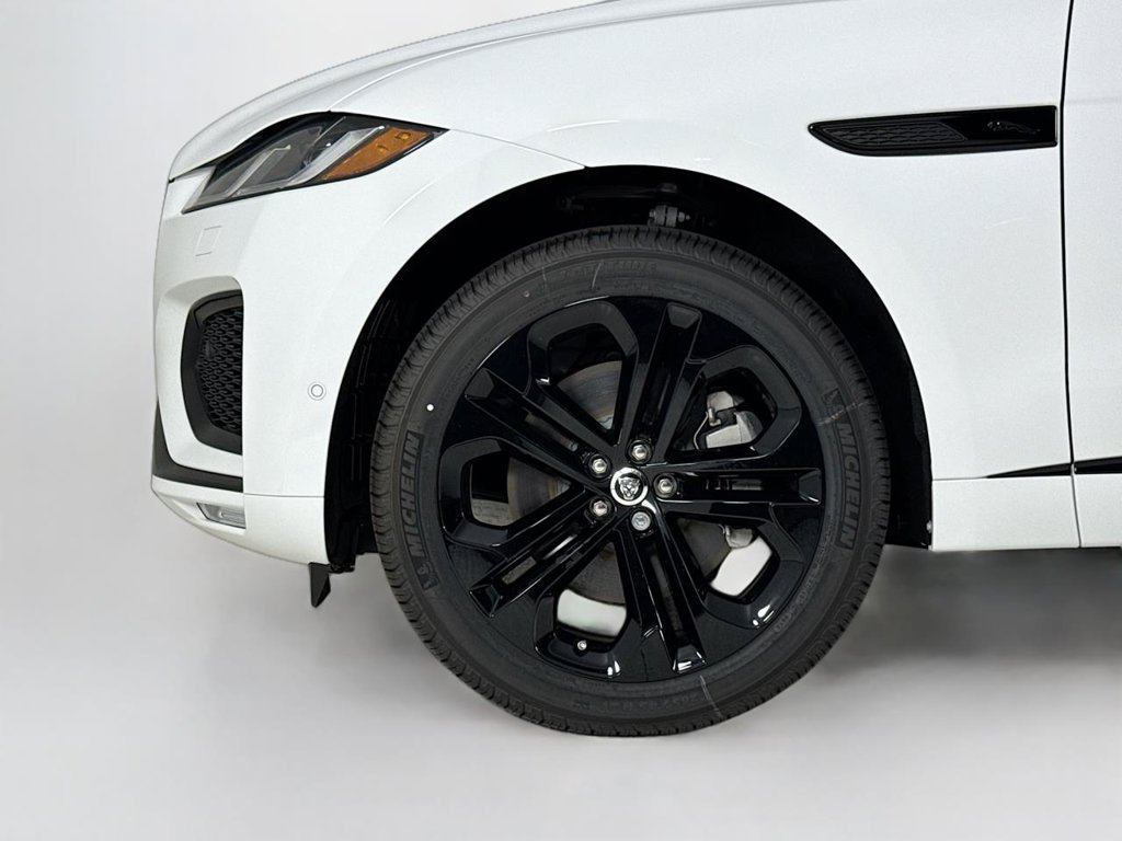 New 2026 Jaguar F-PACE R-Dynamic S AWD/4WD image 28