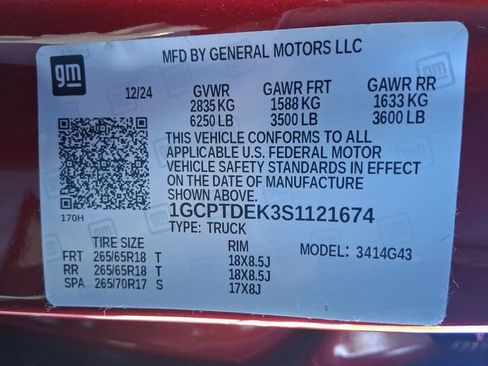 Used 2025 Chevrolet Colorado Z71 w/ Technology Package image 18