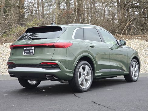 Certified 2025 Audi Q5 Prestige image 5