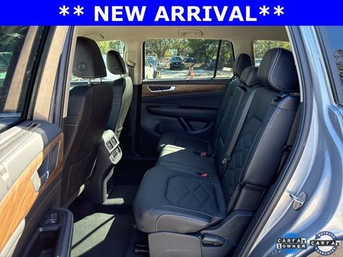 Used 2025 Volkswagen Atlas SE image 6