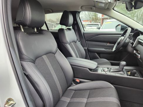 Certified 2025 MAZDA CX-50 2.5 Hybrid w/ Weather Package image 16