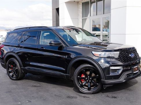 Used 2023 Ford Explorer ST w/ Equipment Group 401A image 2