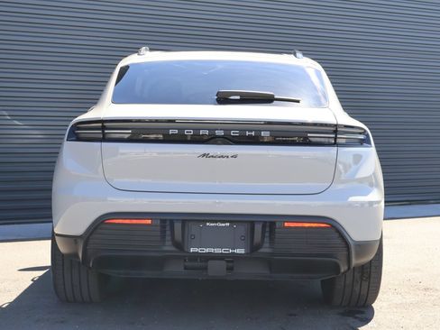 Certified 2026 Porsche Macan 4 Electric AWD/4WD image 11