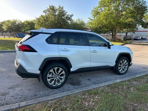 Certified 2025 Toyota RAV4 XLE Premium image 5