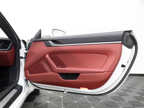 Certified 2023 Porsche 911 Carrera RWD image 32