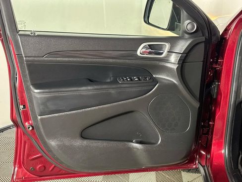 Used 2021 Jeep Grand Cherokee Laredo X AWD/4WD image 10