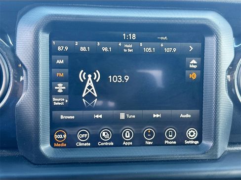 Used 2022 Jeep Gladiator Sport image 16