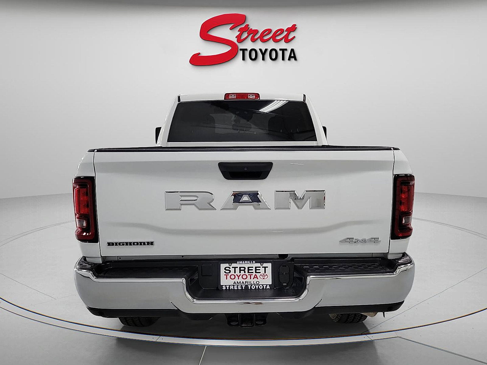 Used 2026 RAM 2500 Big Horn AWD/4WD image 3