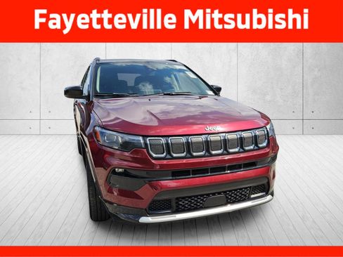 Used 2022 Jeep Compass Limited w/ Elite Group AWD/4WD image 4