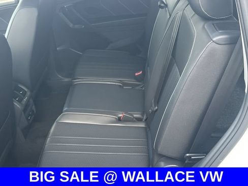 Certified 2024 Volkswagen Tiguan SE FWD image 14