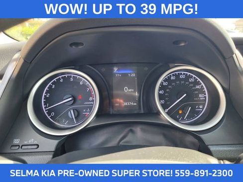 Used 2021 Toyota Camry LE image 21