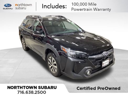 Used 2025 Subaru Outback Premium image 3