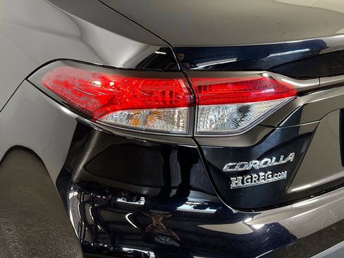 Used 2024 Toyota Corolla LE image 35