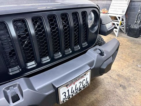Used 2021 Jeep Gladiator Overland w/ Popular Equipment Package AWD/4WD image 33