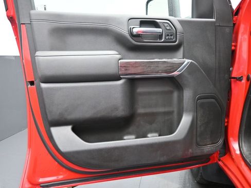 Used 2022 Chevrolet Silverado 2500 LTZ w/ LTZ Plus Package image 12